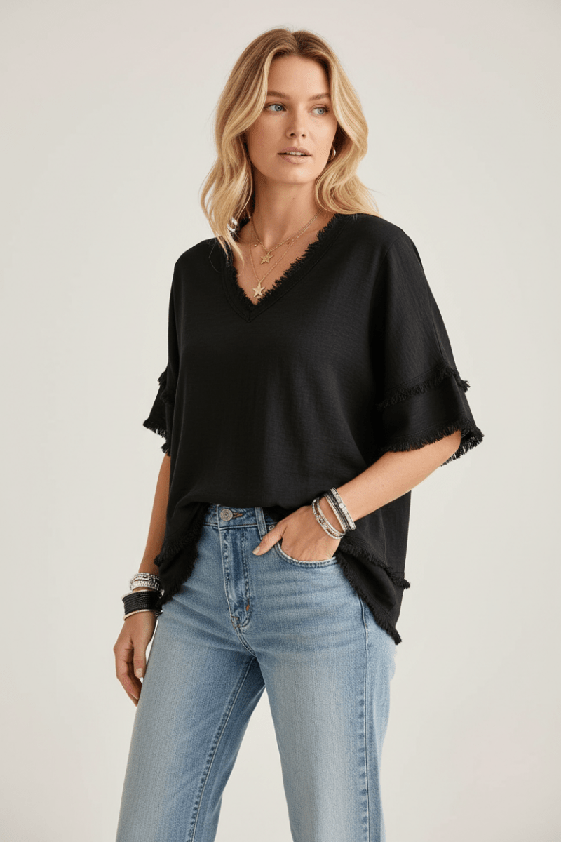 Chic V-Neck Short Sleeve Pullover Top – Black & White - @BlackWhite